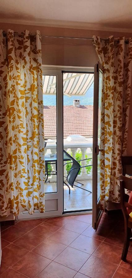Lav Apartments Herceg Novi Buitenkant foto