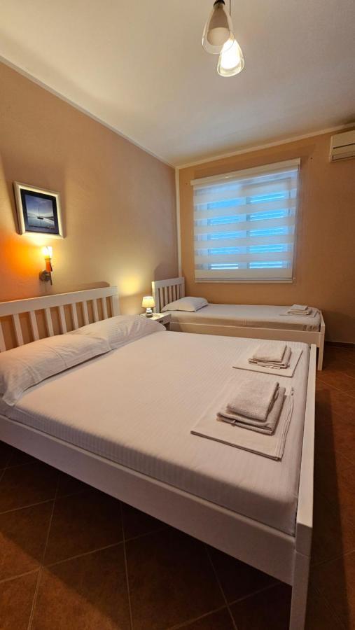 Lav Apartments Herceg Novi Buitenkant foto